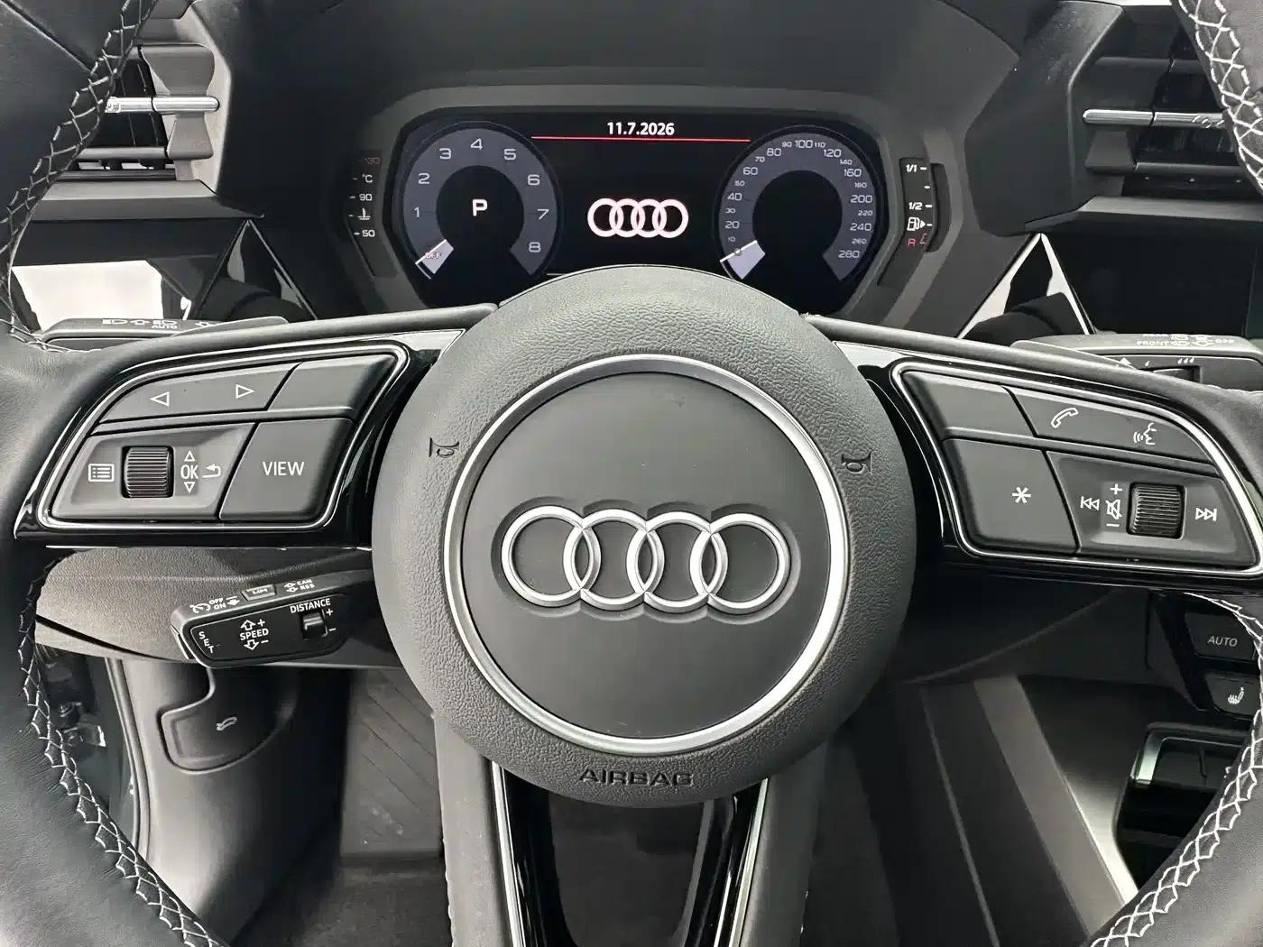 Audi A3 2023 Facelift Sportback 35 TFSI Fashion Sporty Model — миниатюра 13
