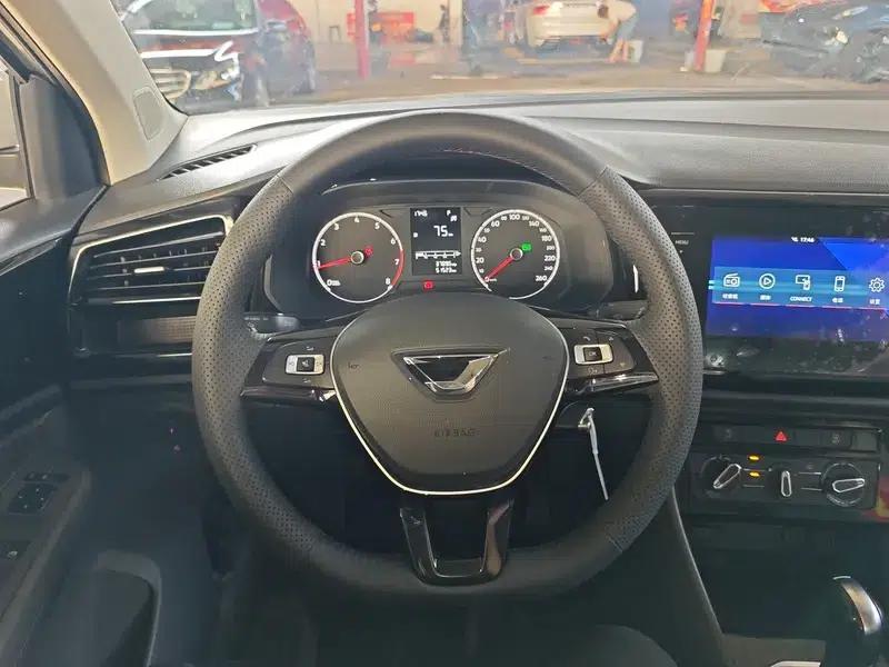 Jetta VS5 2019 280TSI Automatic Entry-Level Edition — миниатюра 12