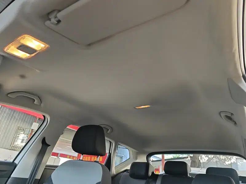 Jetta VS5 2019 280TSI Automatic Entry-Level Edition — миниатюра 17