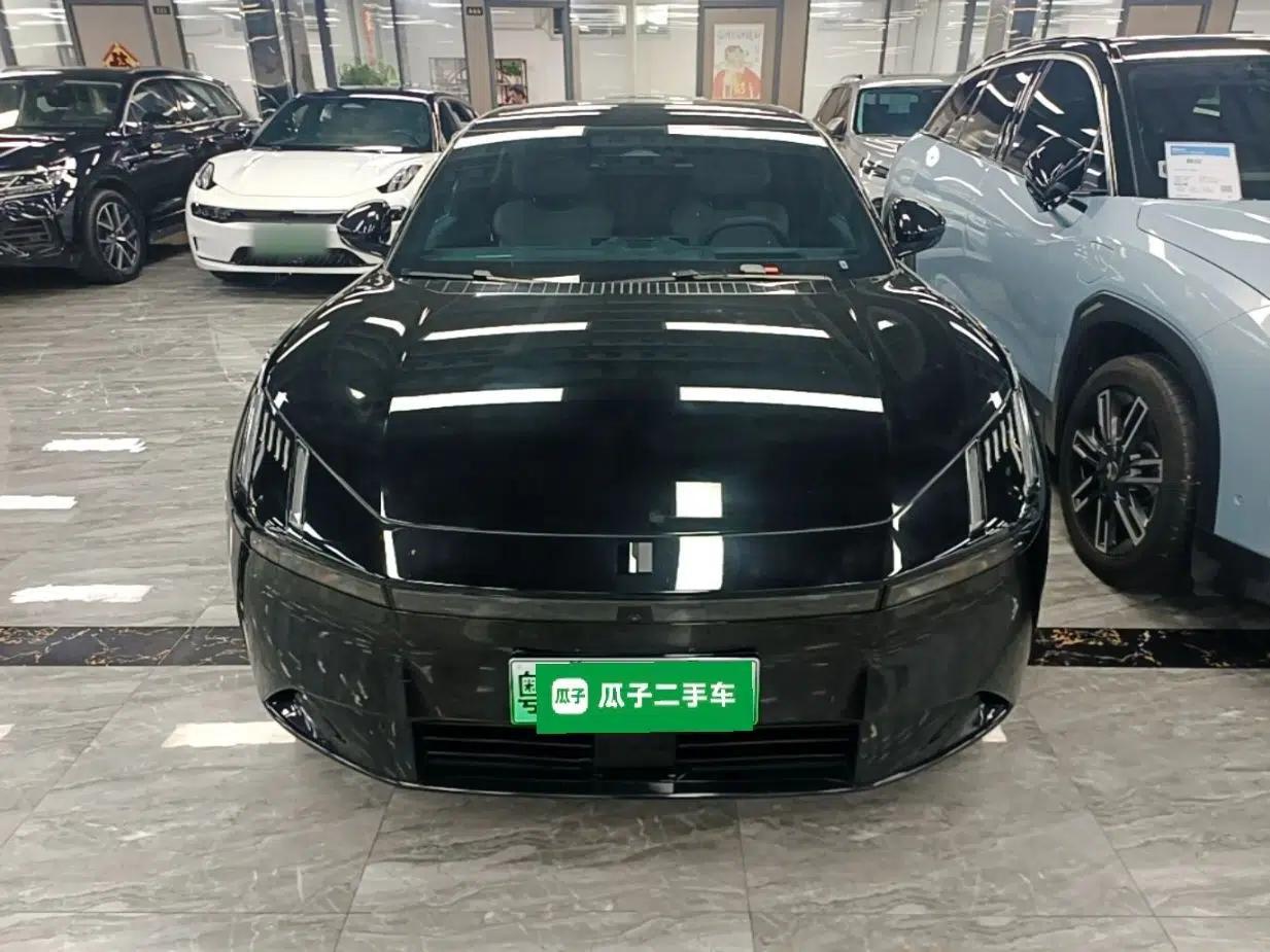 Lynk & Co Z10 2025 95 kWh 766 km Range Rear-Wheel Drive Max — миниатюра 2