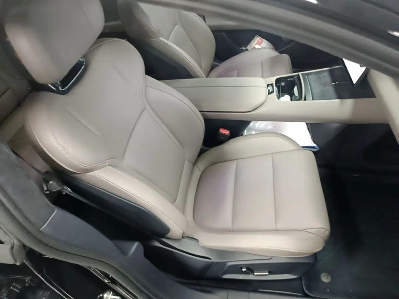 Lynk & Co Z10 2025 95 kWh 766 km Range Rear-Wheel Drive Max — миниатюра 27