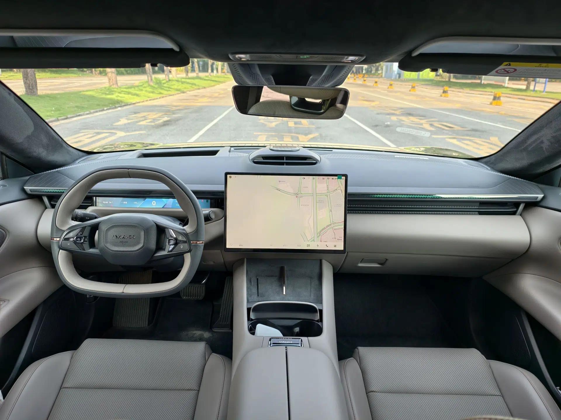 Lynk & Co Z10 2025 95 kWh 766 km Range Rear-Wheel Drive Max — миниатюра 31