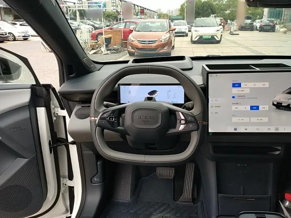 Lynk & Co Z20 2025 530 km Range Rear-Wheel Drive Max — миниатюра 18