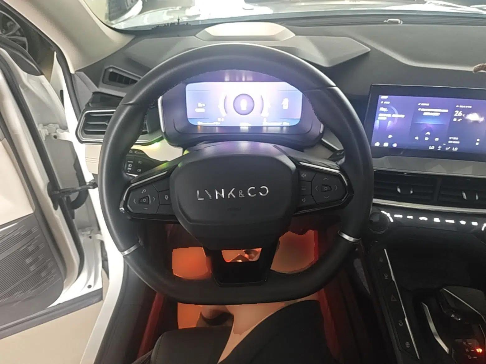 Lynk & Co 06 EM-P 2022 PHEV 84 km Range Pro Version — миниатюра 13