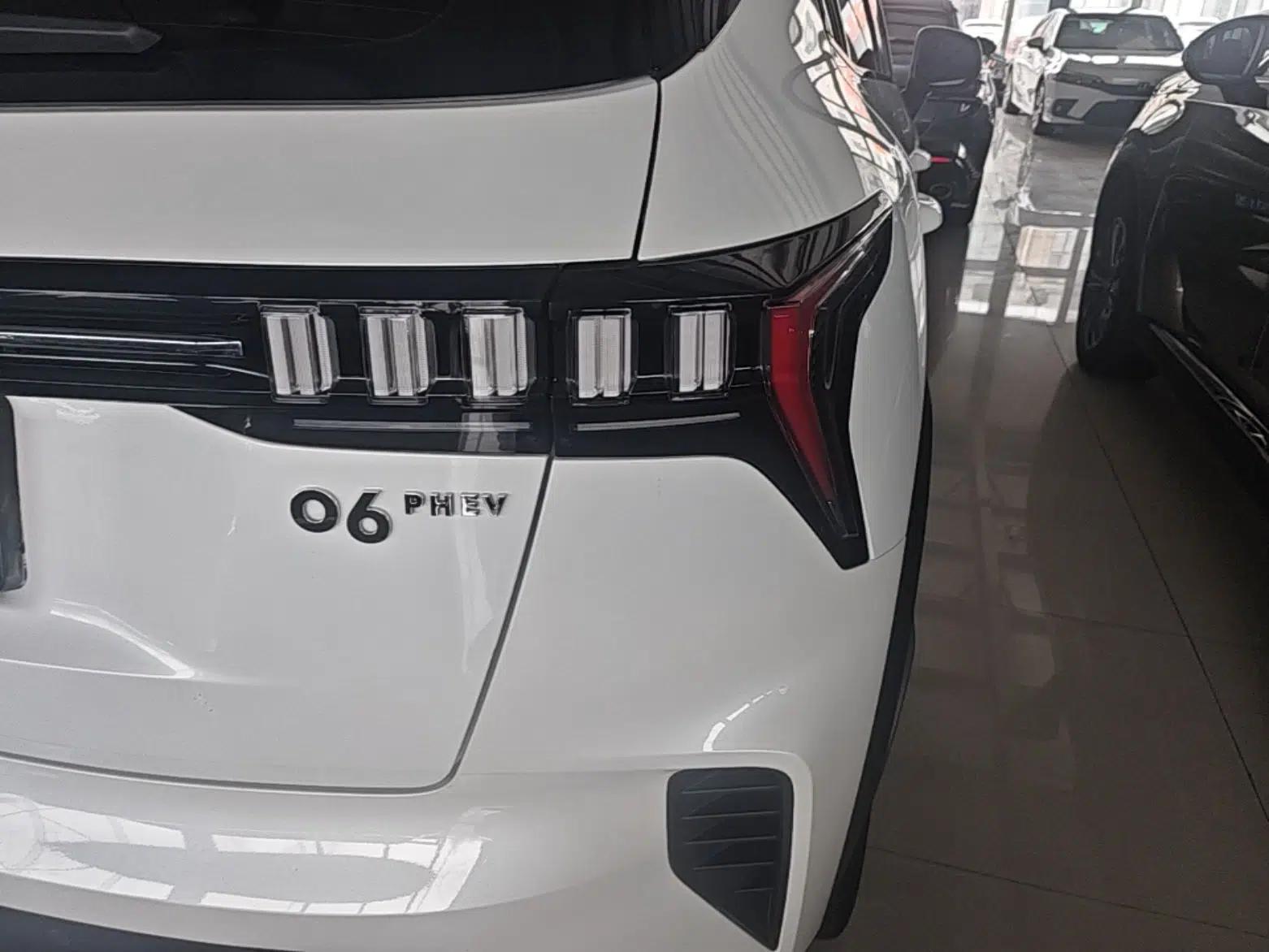 Lynk & Co 06 EM-P 2022 PHEV 84 km Range Pro Version — миниатюра 9