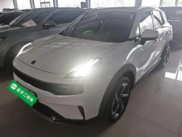 Lynk & Co 06 EM-P 2022 PHEV 84 km Range Pro Version