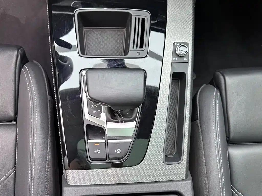 Audi Q5L 2022 40T Luxury Dynamic — миниатюра 13