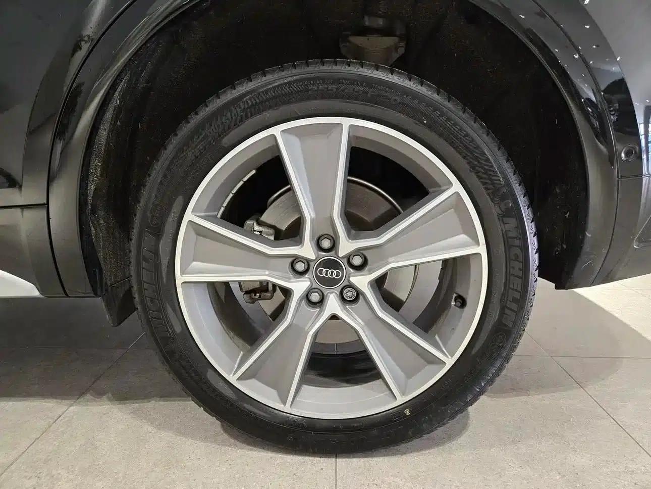 Audi Q5L 2022 40T Luxury Dynamic — миниатюра 21