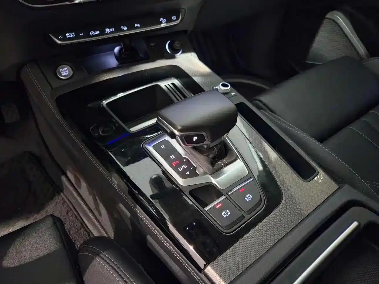 Audi Q5L 2022 40T Luxury Dynamic — миниатюра 8