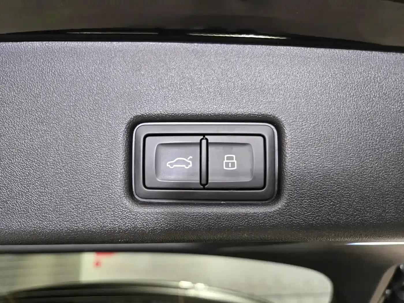 Audi Q5L 2026 2.0T Intelligent Hybrid Premium Edition — миниатюра 21