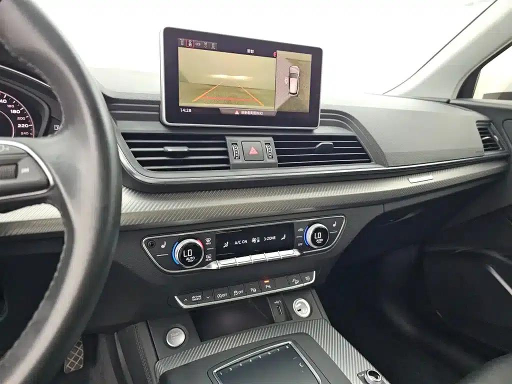 Audi Q5L 2020 45 TFSI Premium Fashion Edition — миниатюра 10
