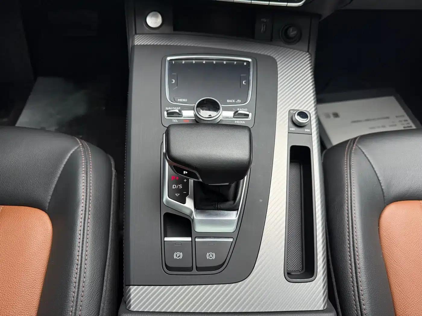 Audi Q5L 2020 45 TFSI Premium Fashion Edition — миниатюра 11