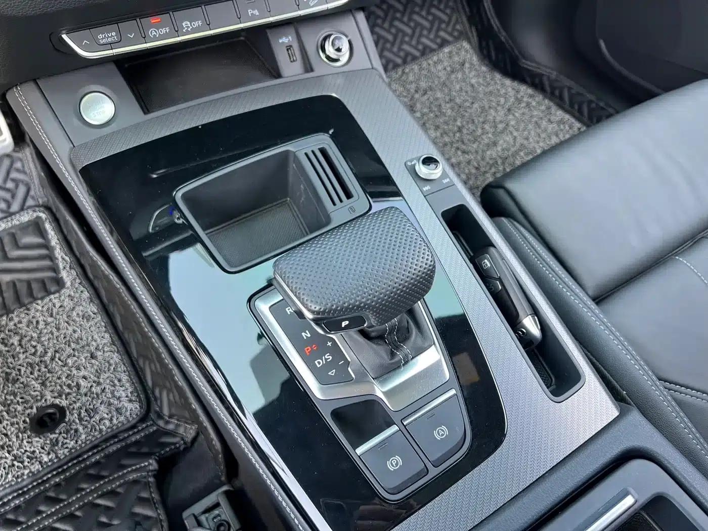 Audi Q5L 2024 40 TFSI Luxury Dynamic — миниатюра 18