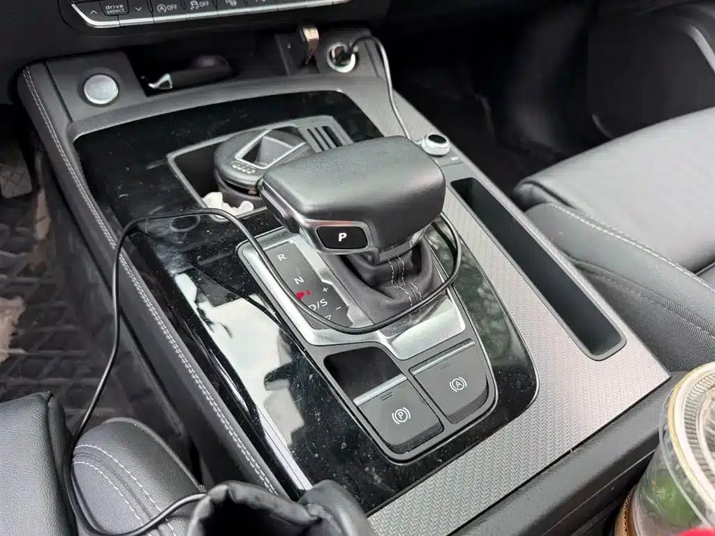 Audi Q5L 2022 40T Luxury Dynamic — миниатюра 9