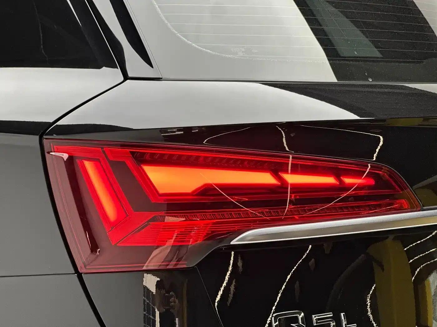 Audi Q5L 2022 40T Luxury Dynamic — миниатюра 18