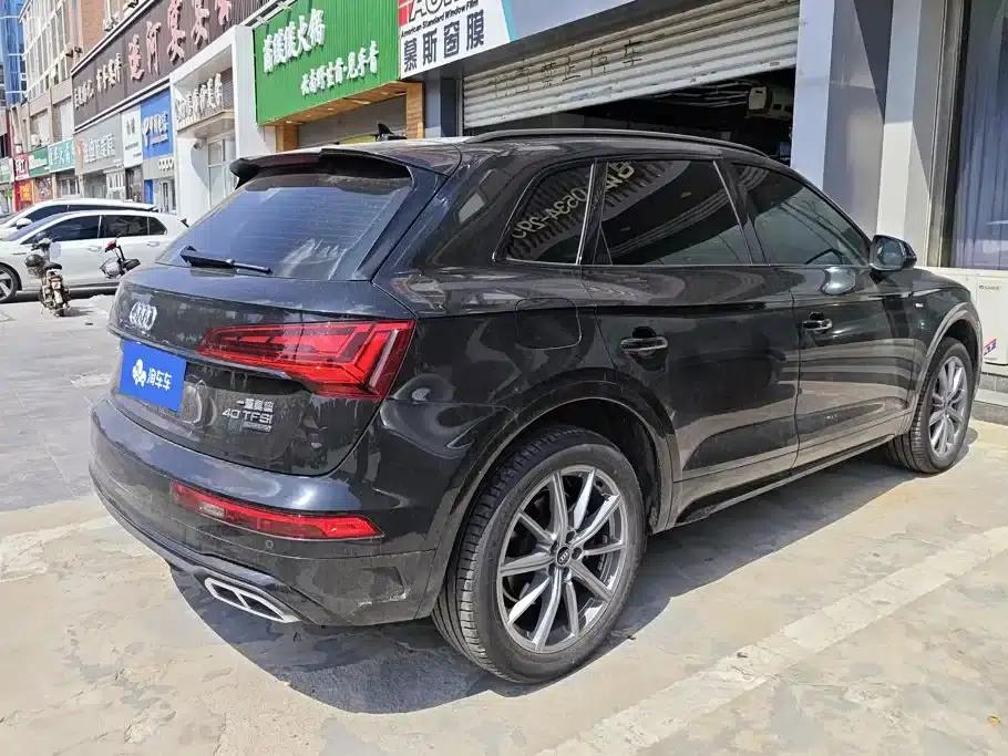 Audi Q5L 2025 40 TFSI Luxury Dynamic — миниатюра 3