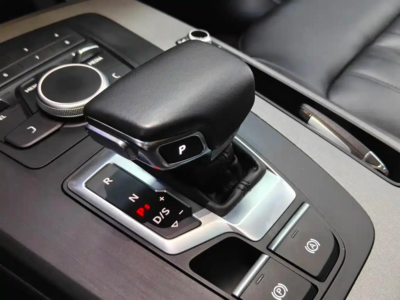 Audi Q5L 2018 40 TFSI Luxury Progressive Edition (National V Emission Standard) — миниатюра 11