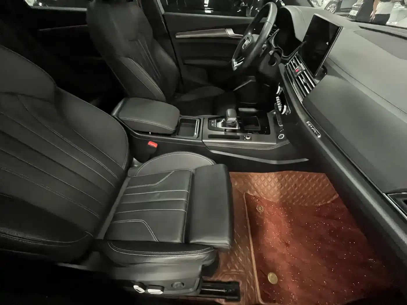Audi Q5L 2024 40 TFSI Luxury Dynamic — миниатюра 7