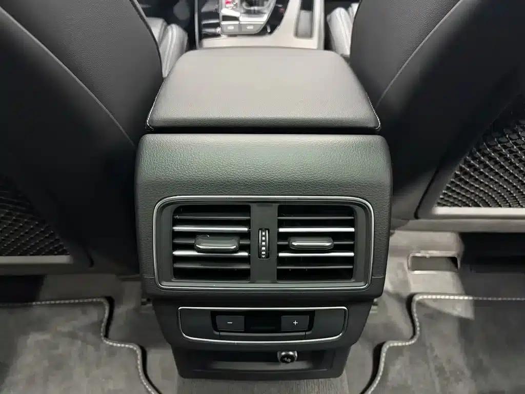 Audi Q5L 2023 40T Luxury Dynamic — миниатюра 11