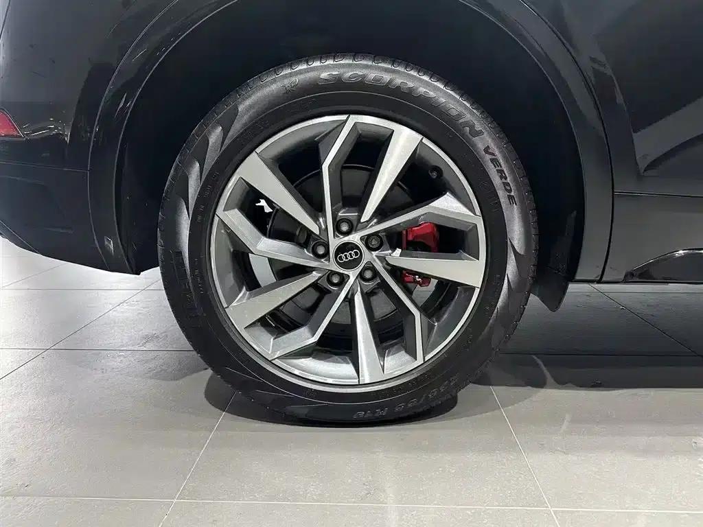 Audi Q5L 2024 40 TFSI Luxury Dynamic — миниатюра 12