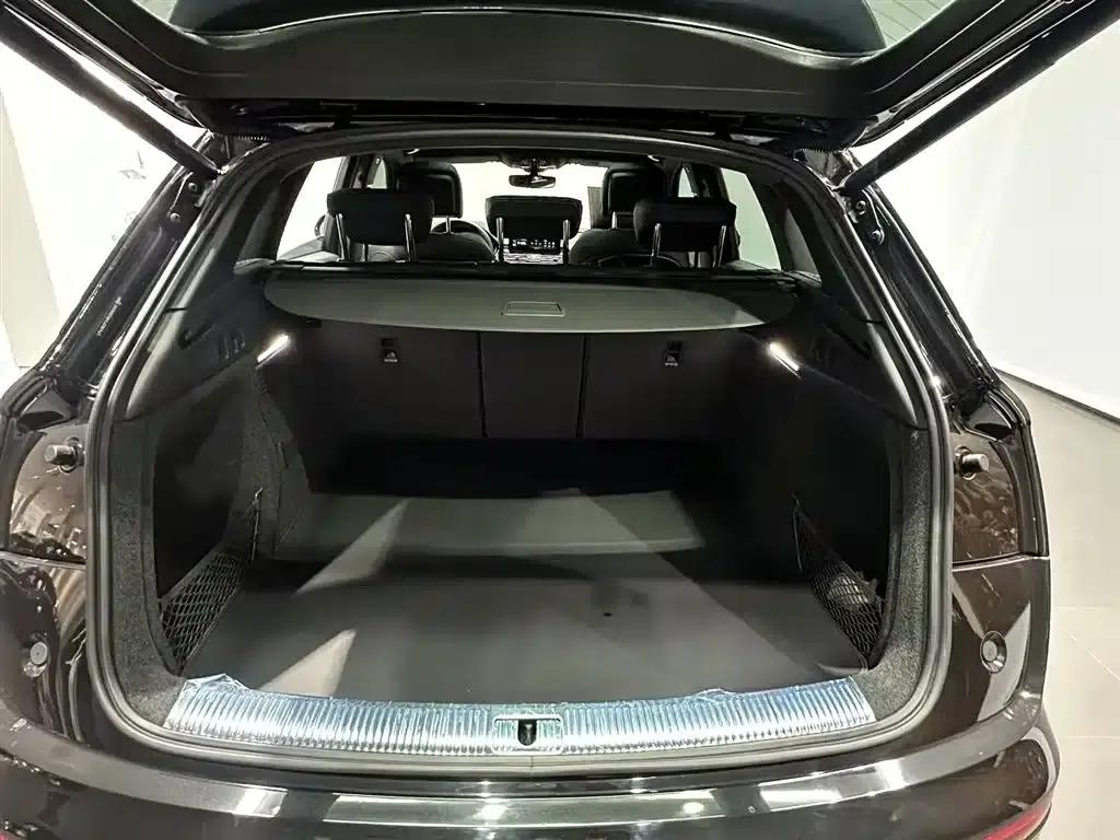 Audi Q5L 2024 40 TFSI Luxury Dynamic — миниатюра 8
