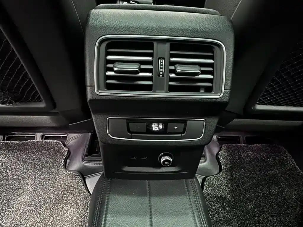 Audi Q5L 2024 40 TFSI Luxury Dynamic — миниатюра 9