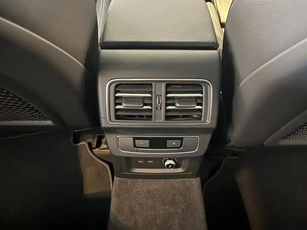 Audi Q5L 2024 45 TFSI Luxury Dynamic — миниатюра 11
