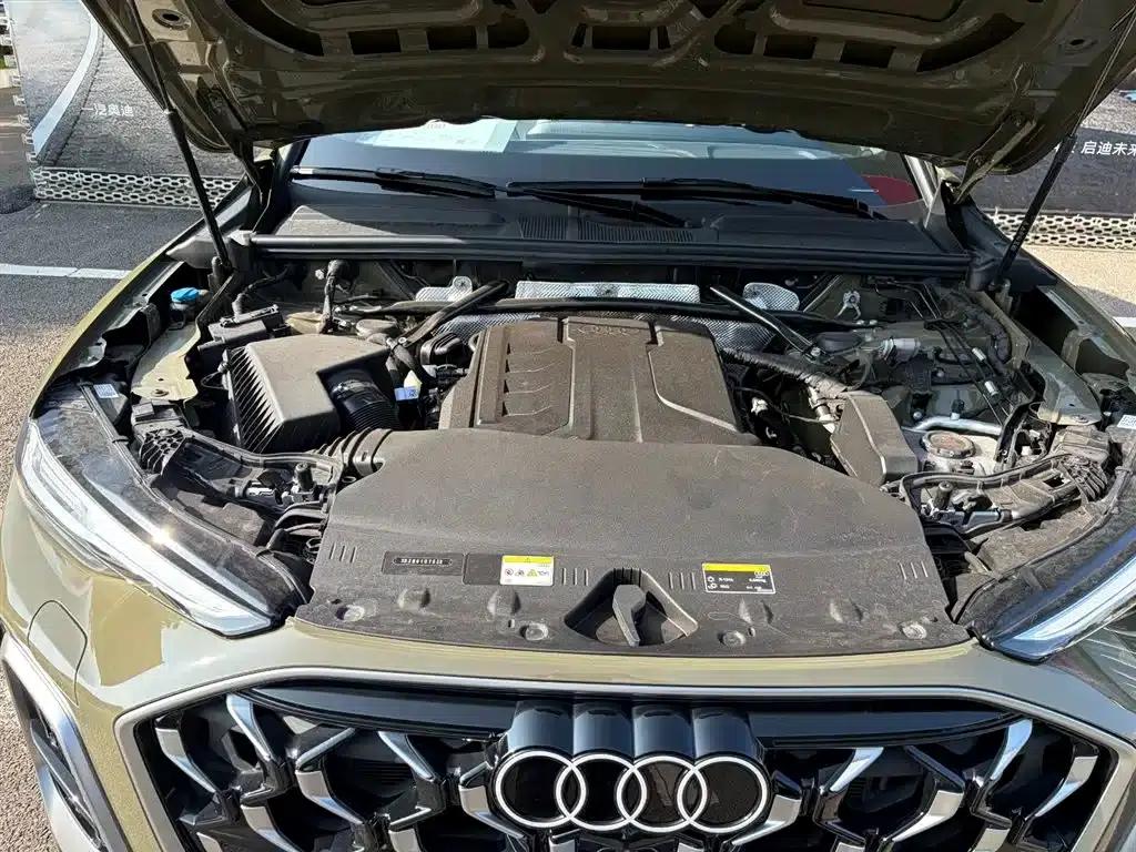 Audi Q5L 2026 2.0T Exclusive Edition for Million Users — миниатюра 6