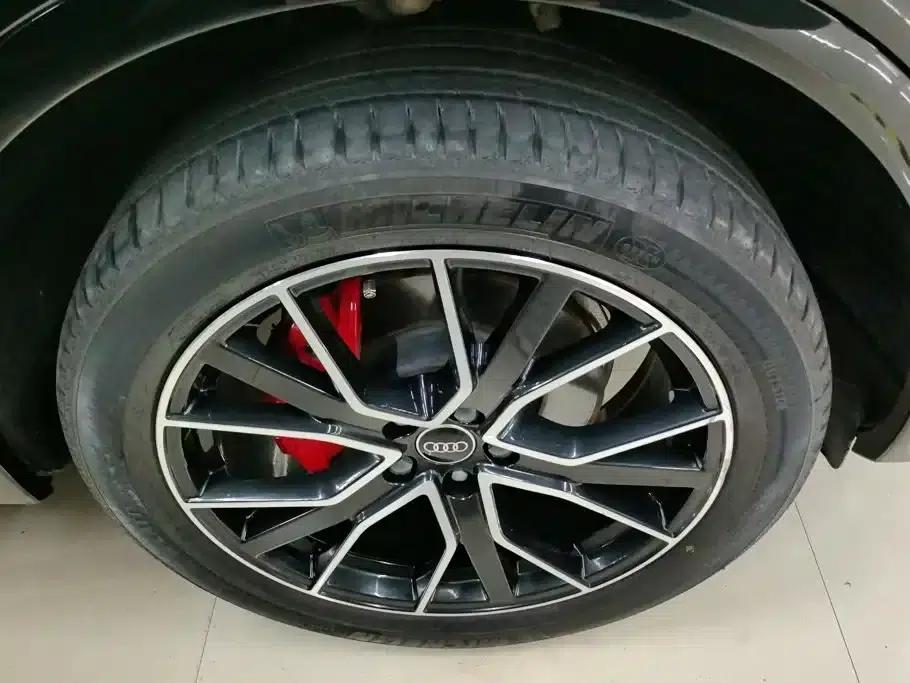 Audi Q5L 2026 45th Anniversary Edition 45 TFSI Luxury Dynamic — миниатюра 6