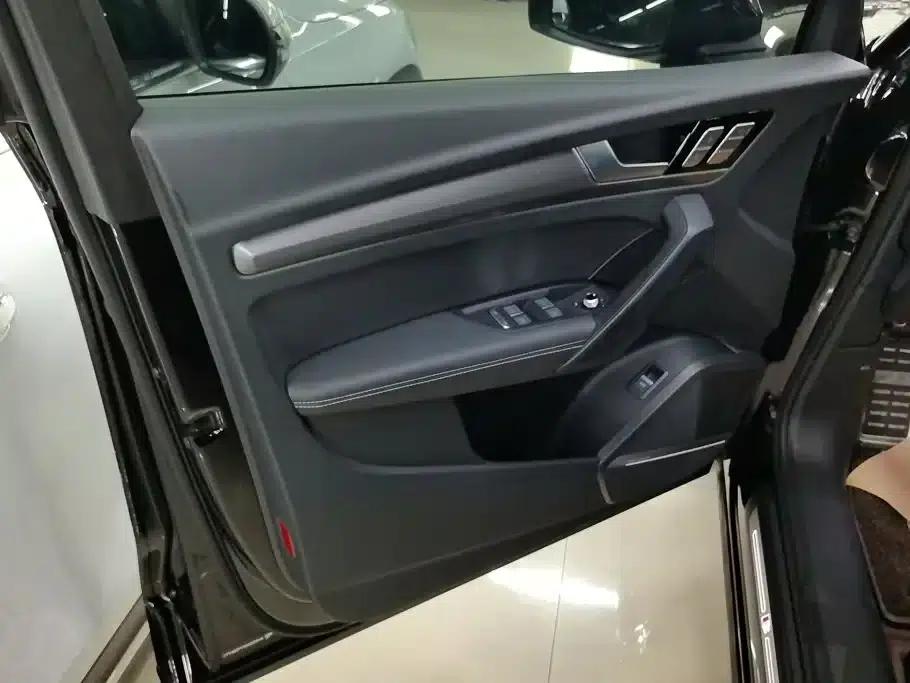 Audi Q5L 2026 45th Anniversary Edition 45 TFSI Luxury Dynamic — миниатюра 7
