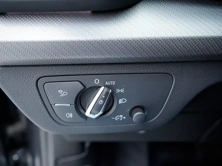 Audi Q5L 2022 40T Luxury Dynamic — миниатюра 28