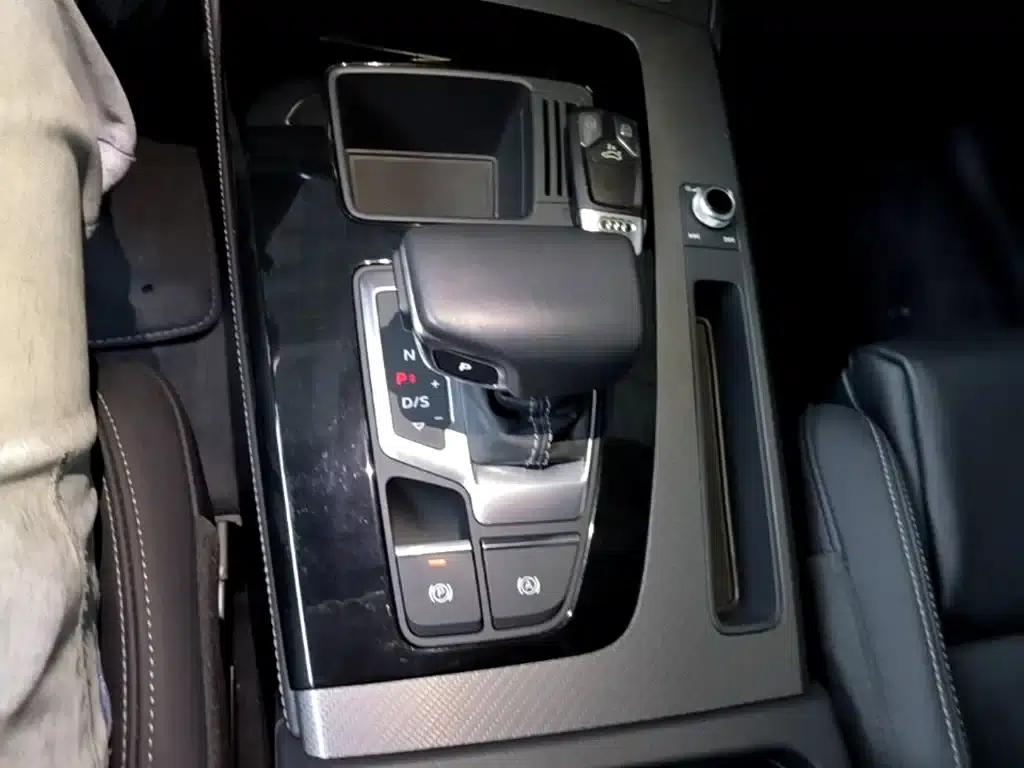 Audi Q5L 2023 40T Luxury Dynamic — миниатюра 14