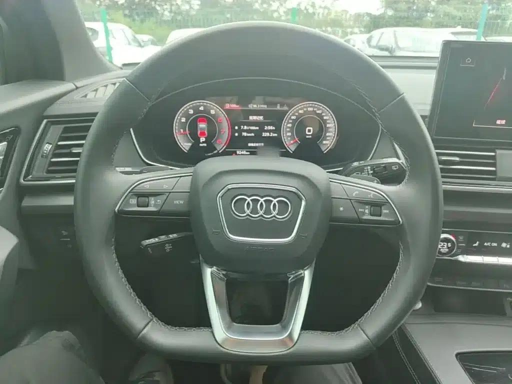 Audi Q5L 2026 45th Anniversary Edition 40 TFSI Luxury Dynamic — миниатюра 11
