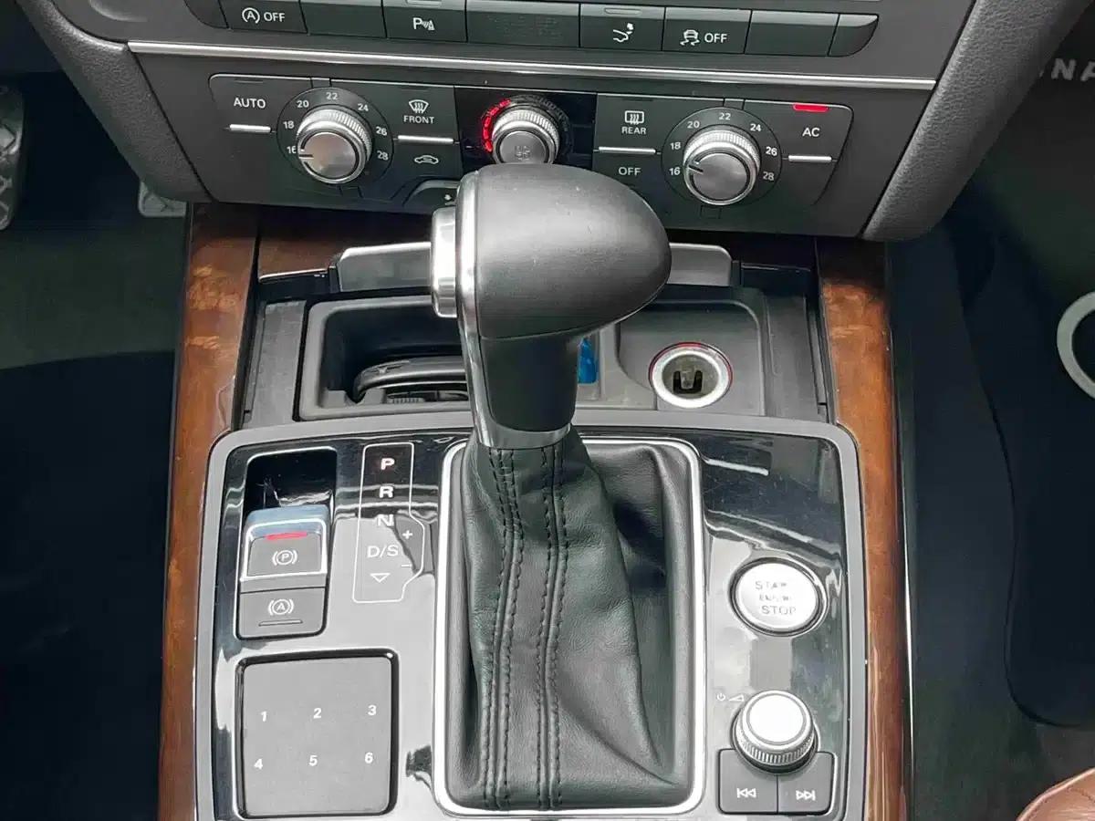 Audi A7 2012 3.0TFSI quattro Comfort — миниатюра 8