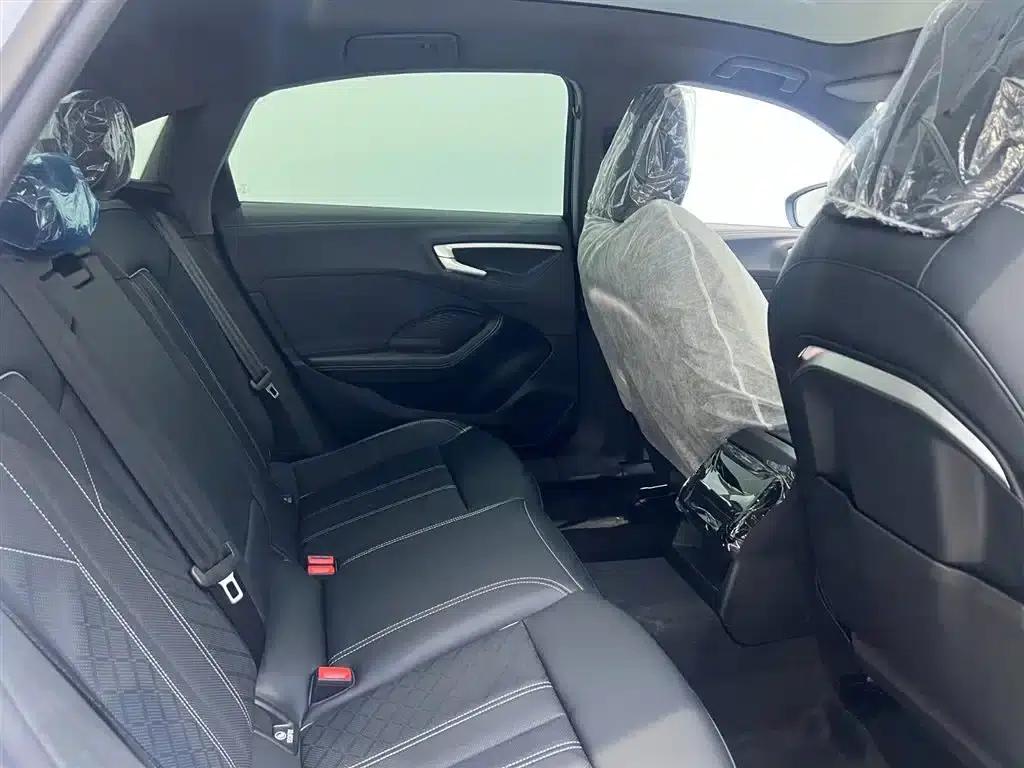 Audi A5L 2026 2.0T Sport Edition — миниатюра 8