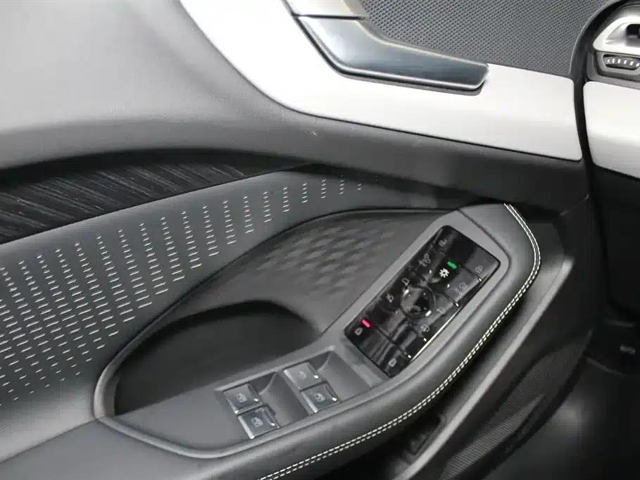 Audi A5L 2026 2.0T Sport Plus — миниатюра 11