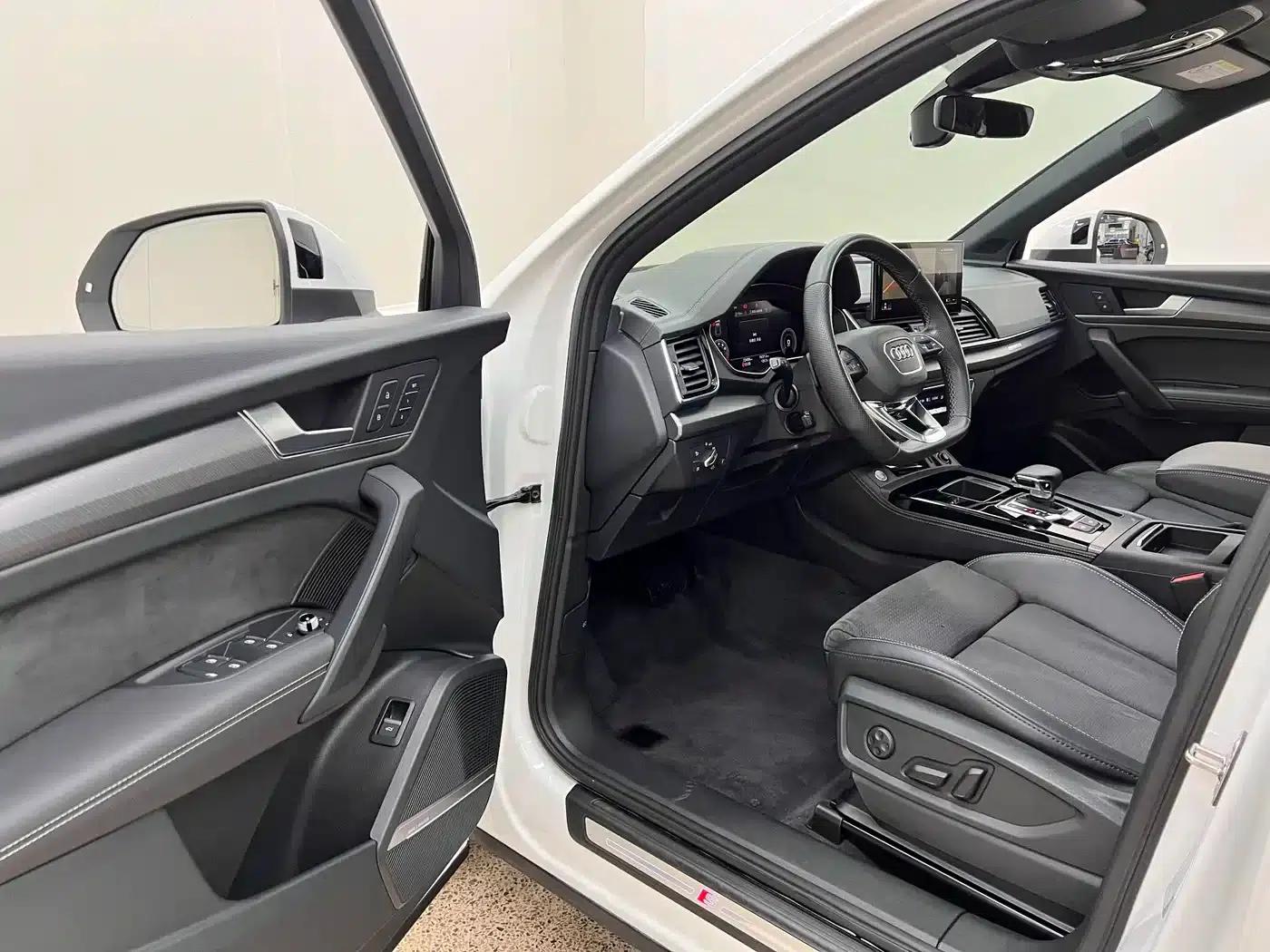 Audi Q5L Sportback 2022 40 TFSI Luxury — миниатюра 13