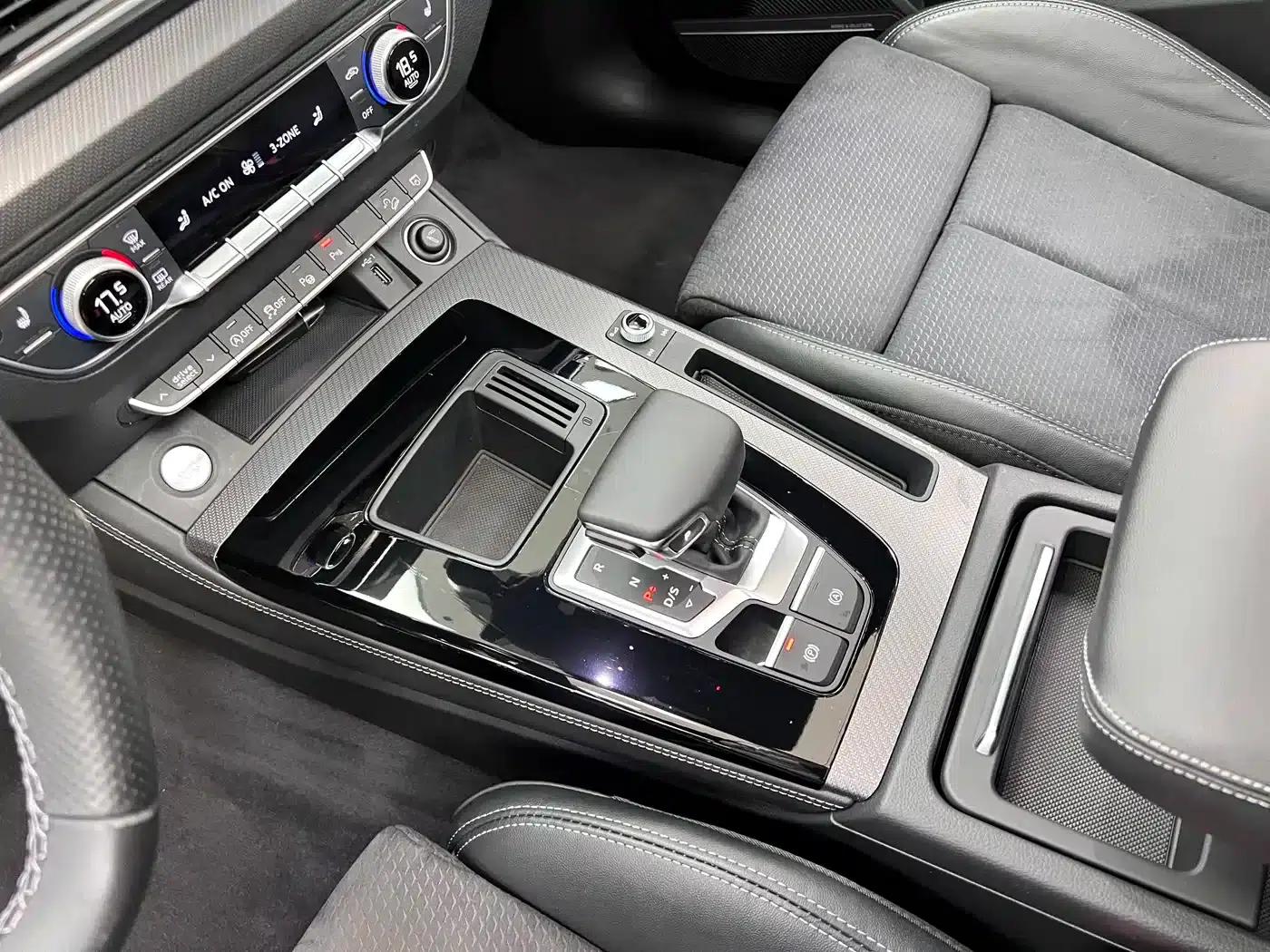 Audi Q5L Sportback 2022 40 TFSI Luxury — миниатюра 22