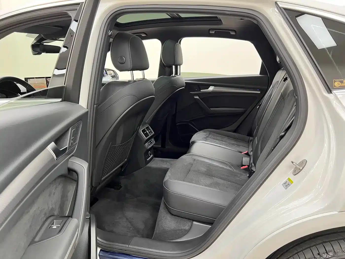 Audi Q5L Sportback 2022 40 TFSI Luxury — миниатюра 24