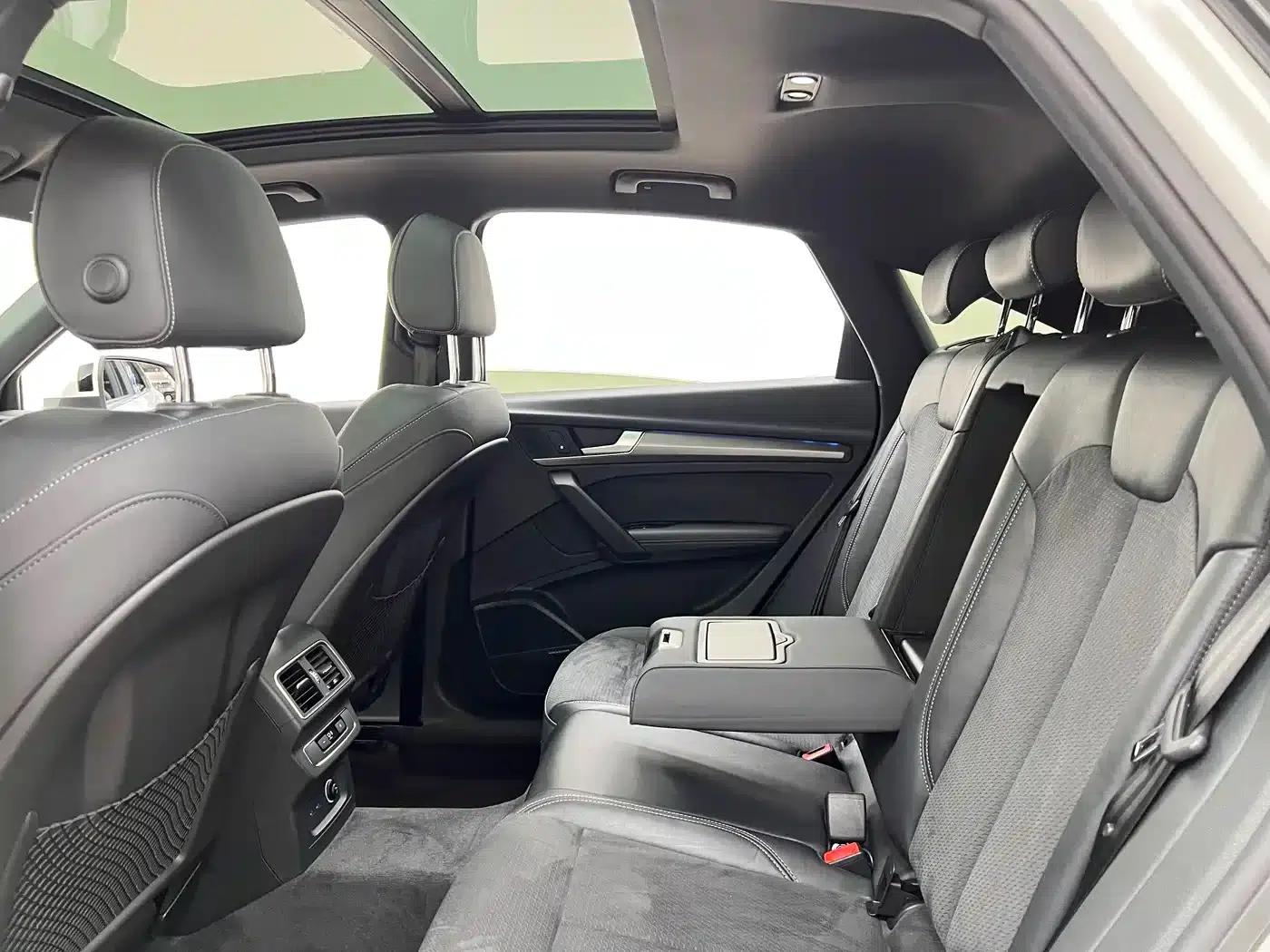 Audi Q5L Sportback 2022 40 TFSI Luxury — миниатюра 25