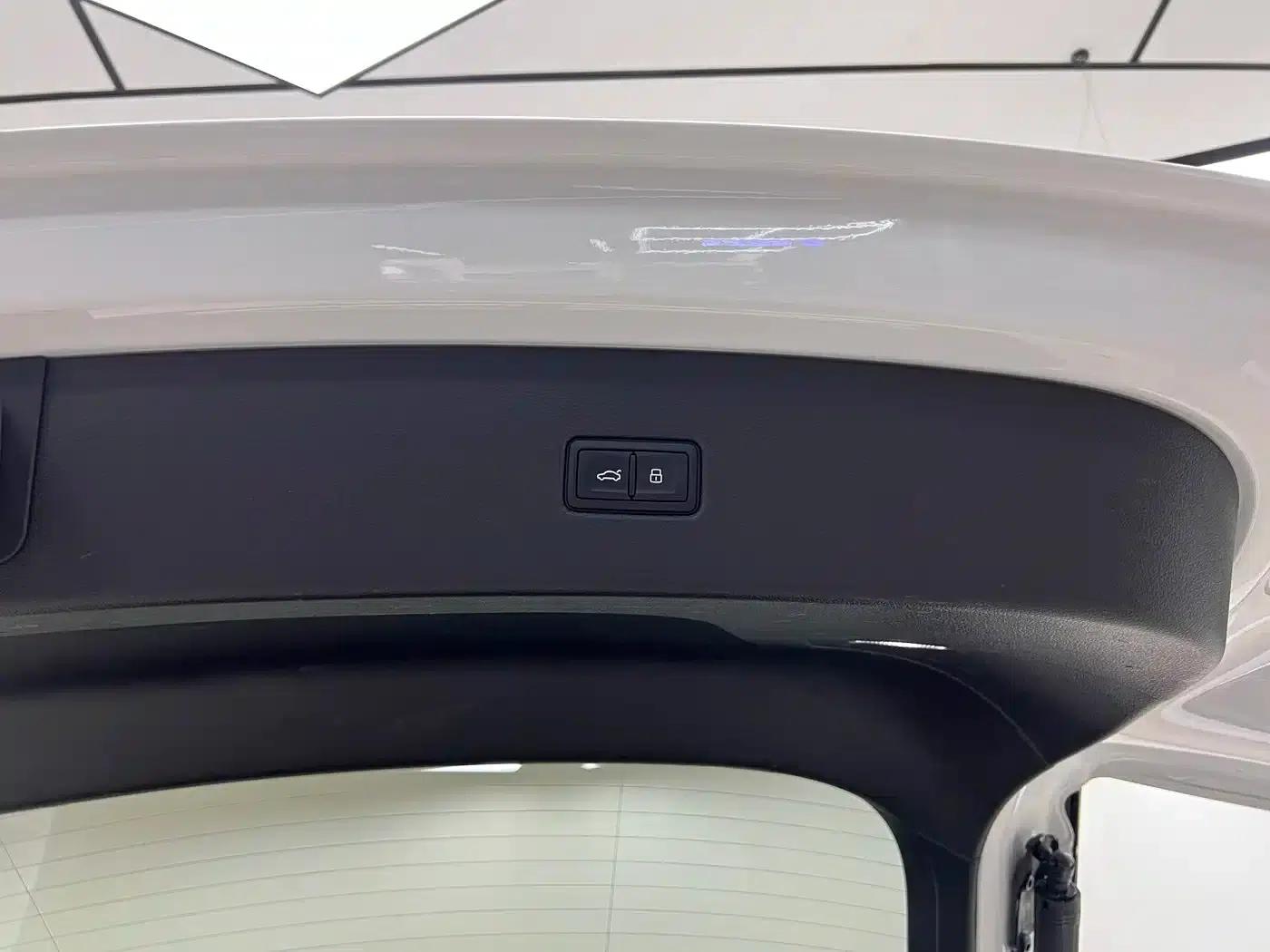 Audi Q5L Sportback 2022 40 TFSI Luxury — миниатюра 30