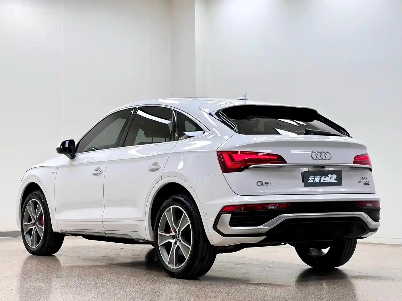 Audi Q5L Sportback 2022 40 TFSI Luxury — миниатюра 5