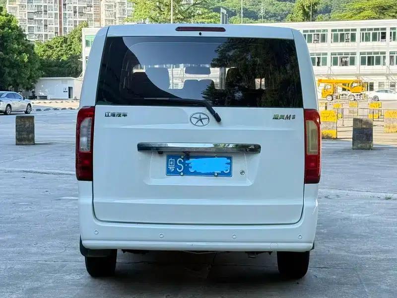 Refine M3 2015 Maker Edition 1.6L Luxury — миниатюра 4