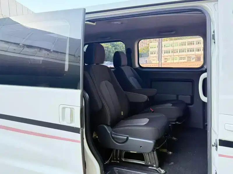 Refine M3 2015 Maker Edition 1.6L Luxury — миниатюра 10
