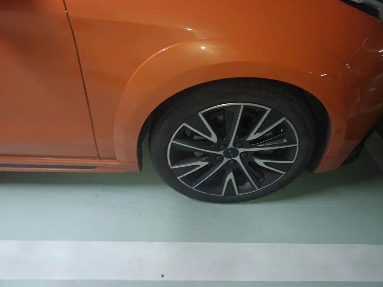 Lynk & Co 02 Hatchback 2021 2.0TD Halo Driving Control Kit Edition — миниатюра 8
