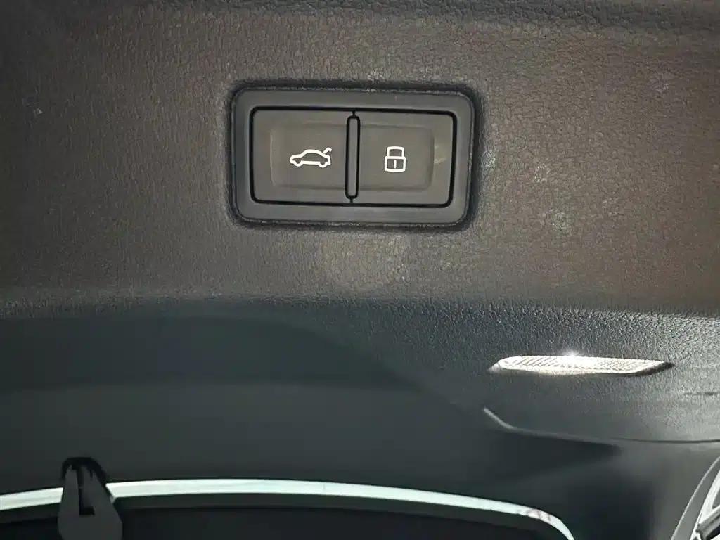 2023 Audi A5 Sportback 40 TFSI (Imported) - Fashionable and Dynamic Model — миниатюра 12
