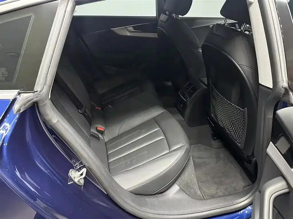2023 Audi A5 Sportback 40 TFSI (Imported) - Fashionable and Dynamic Model — миниатюра 7