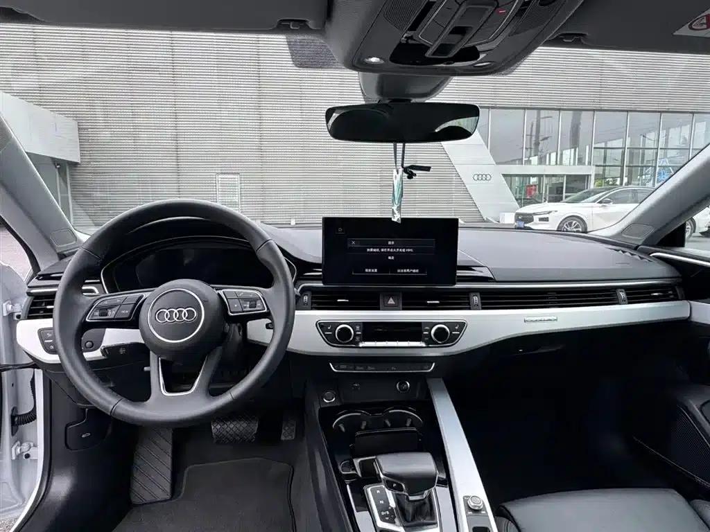 2024 Audi A5 Sportback 40 TFSI quattro Luxury Dynamic (Imported) — миниатюра 4