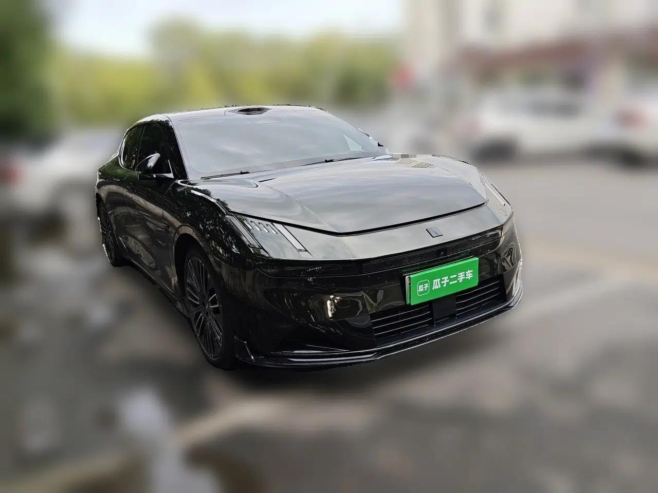 Lynk & Co 10 EM-P 2025 Model 240 All-Wheel Drive Ultra—Sport Edition — миниатюра 3