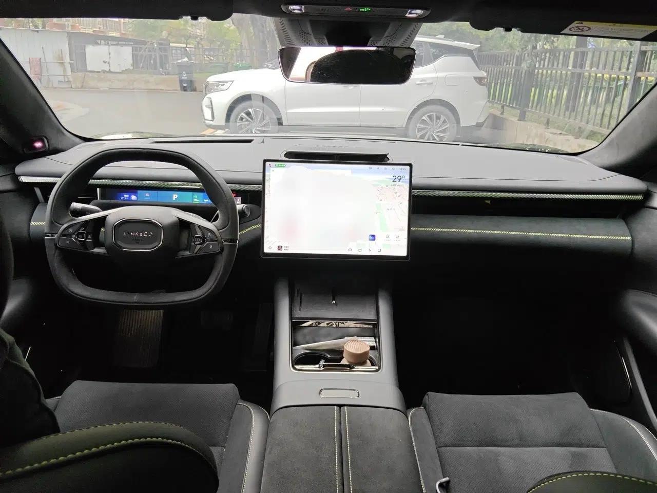Lynk & Co 10 EM-P 2025 Model 240 All-Wheel Drive Ultra—Sport Edition — миниатюра 9